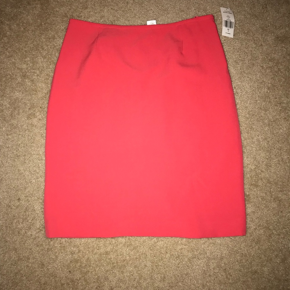 Tahari Coral color pencil skirt!